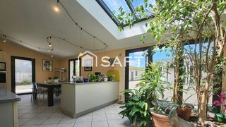  Maison � vendre 15 + pi�ces 280 m�