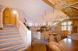  Propri�t�/ch�teau � vendre 15 + pi�ces 730 m�