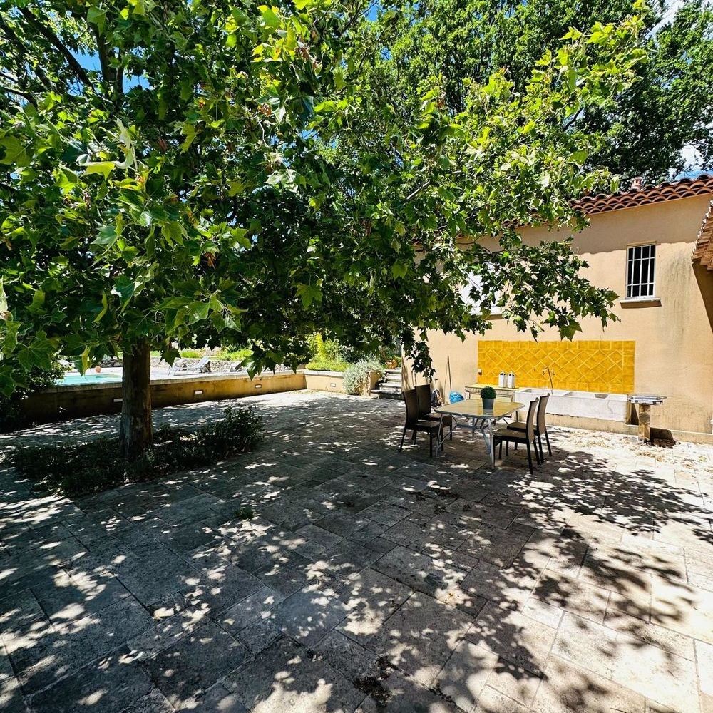 � vendre  Maison Mane (04300)