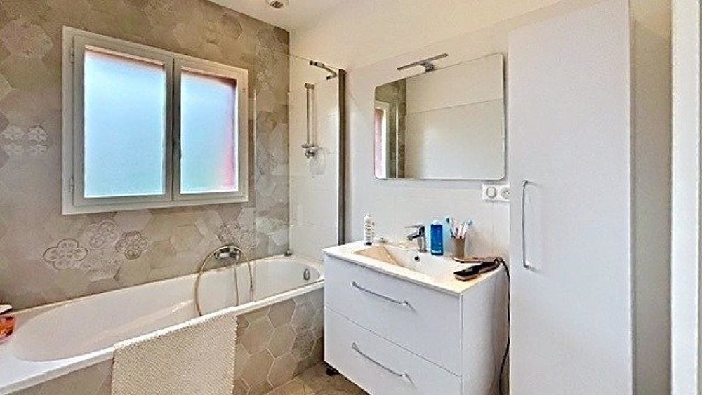 � vendre  Maison Saint-Rapha�l (83700)