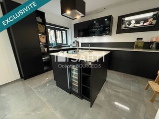  Maison � vendre 5 pi�ces 165 m�