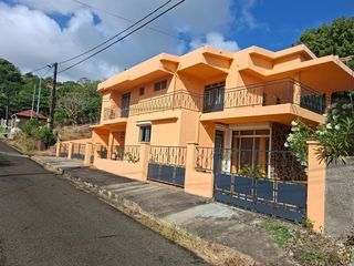  Maison � vendre 8 pi�ces 180 m�