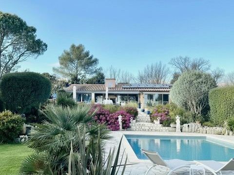   VILLA D'EXCEPTION 6 PIECES avec GARAGE - PISCINE CHAUFFEE & VUE DEGAGEE Maison - 6 pi�ce(s) - 130 m�