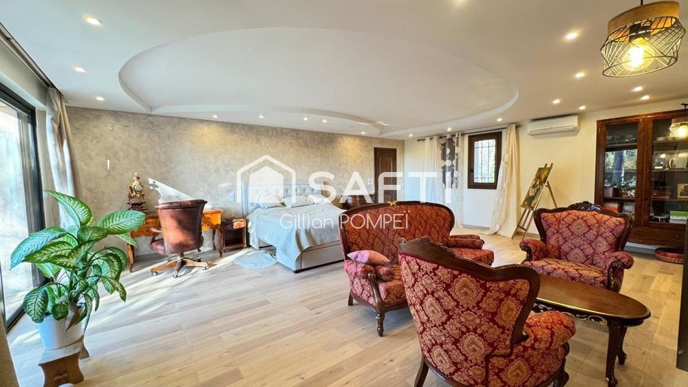 � vendre  Maison La Colle-sur-Loup (06480)