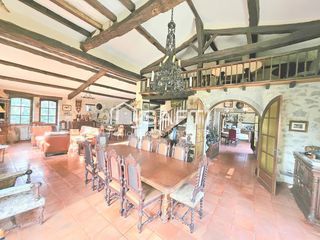  Maison � vendre 8 pi�ces 278 m�