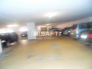  Immeuble � vendre 2051 m�