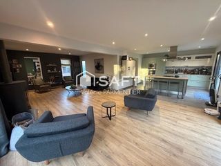  Maison � vendre 6 pi�ces 222 m�