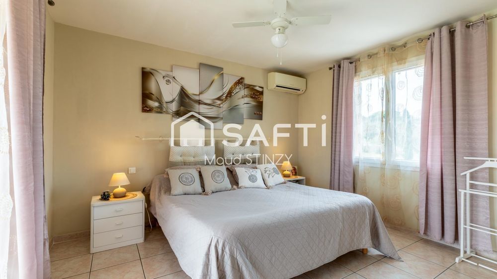 � vendre  Maison Roquebrune-sur-Argens (83520)