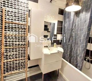  Immeuble � vendre 125 m�