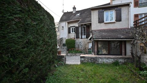   Maison atypique !! Maison - 4 pi�ce(s) - 81 m�