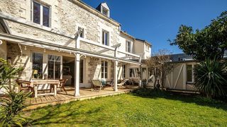  Maison � vendre 7 pi�ces 220 m�