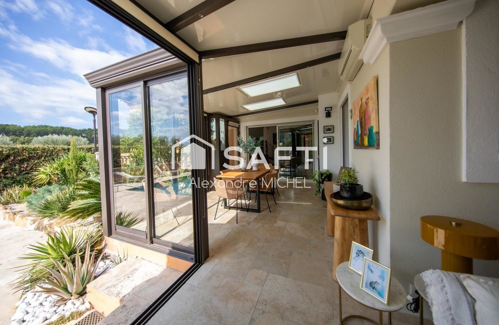 � vendre  Maison La Cadi�re-d'Azur (83740)