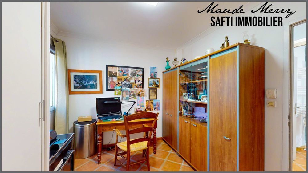 � vendre  Maison N�oules (83136)