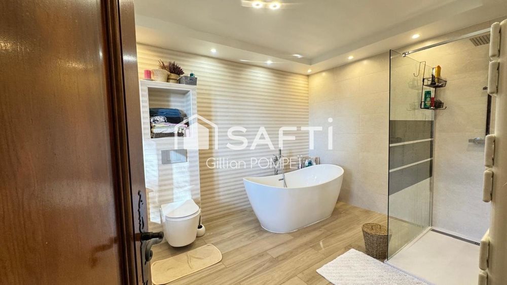 � vendre  Maison La Colle-sur-Loup (06480)