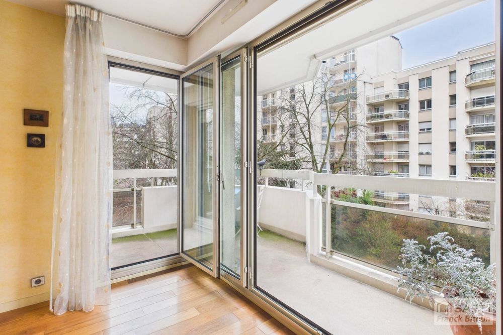 � vendre  Appartement Courbevoie (92400)