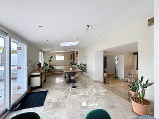  Maison � vendre 8 pi�ces 255 m�