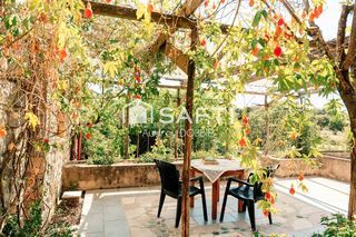  Maison � vendre 8 pi�ces 228 m�