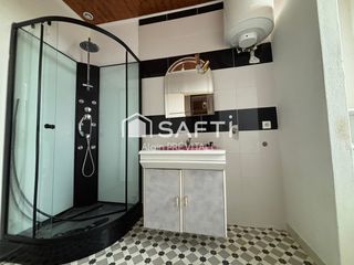  Immeuble � vendre 148 m�