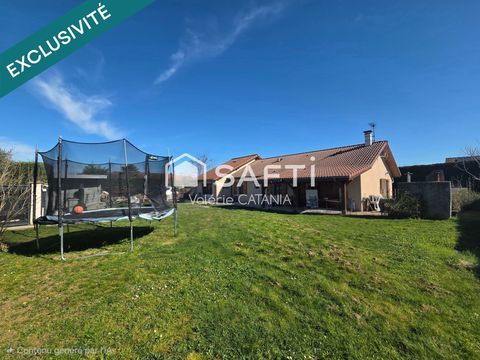   ST-Sim�on-de Bressieux, Maison de plain pied 122m� sur terrain de 1002m�. Maison - 7 pi�ce(s) - 122 m�
