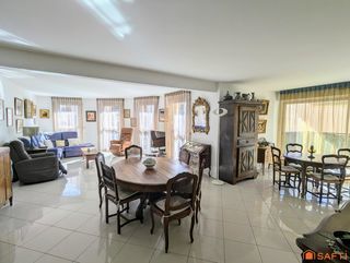  Appartement � vendre 4 pi�ces 119 m�