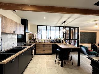  Maison � vendre 14 pi�ces 325 m�