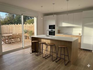  Appartement � vendre 5 pi�ces 85 m�