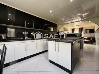  Maison � vendre 6 pi�ces 150 m�