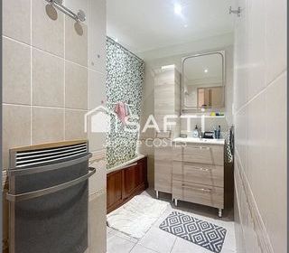  Immeuble � vendre 220 m�