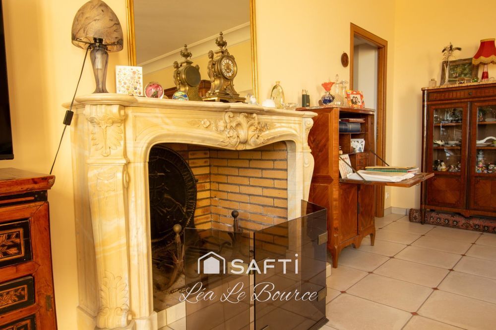 � vendre  Propri�t�/ch�teau Pluguffan (29700)