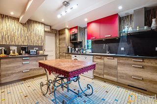  Propri�t�/ch�teau � vendre 11 pi�ces 323 m�