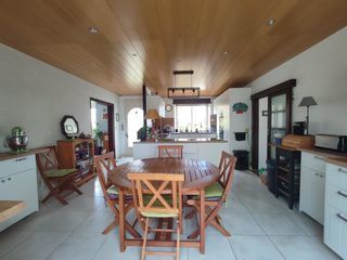  Maison � vendre 8 pi�ces 242 m�