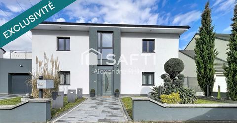   �l�gance et modernit� dans un cadre naturel !!! Maison - 7 pi�ce(s) - 213 m�