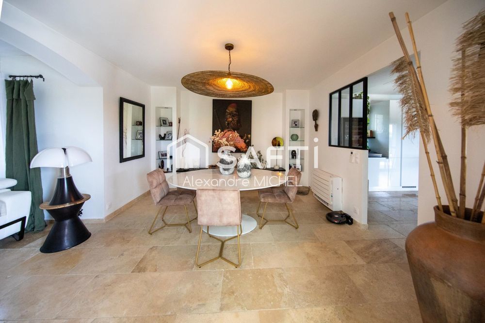 � vendre  Maison La Cadi�re-d'Azur (83740)