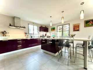  Maison � vendre 4 pi�ces 140 m�