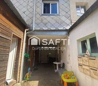  Immeuble � vendre 243 m�