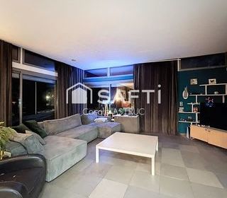  Maison � vendre 6 pi�ces 200 m�