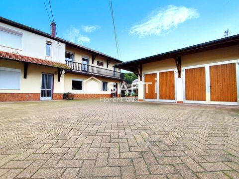   Ensemble immobilier au coeur du village Maison - 12 pi�ce(s) - 230 m�