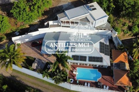   ENSEMBLE IMMOBILIER DE PRESTIGE Maison - 7 pi�ce(s) - 262 m�