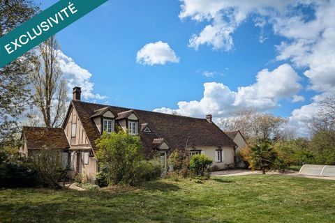   Long�re de charme avec parc bois� d'un hectare Maison - 7 pi�ce(s) - 245 m�