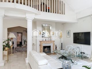  Maison � vendre 7 pi�ces 242 m�