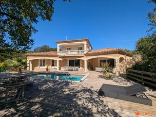  Maison � vendre 7 pi�ces 327 m�