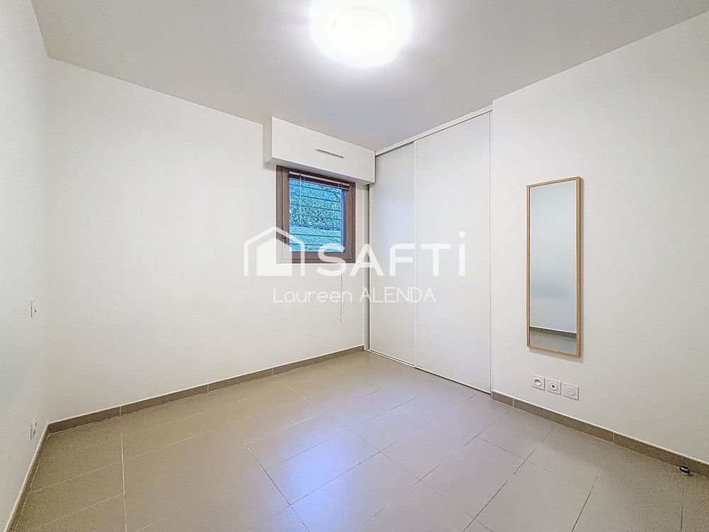 � vendre  Appartement Saint-Rapha�l (83700)