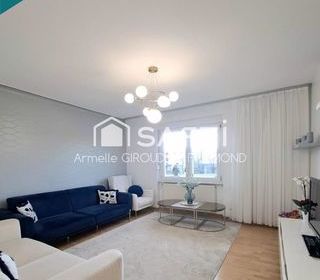  Immeuble � vendre 211 m�