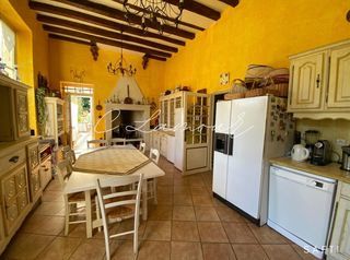  Propri�t�/ch�teau � vendre 15 + pi�ces 1100 m�