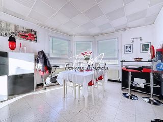  Immeuble � vendre 83 m�