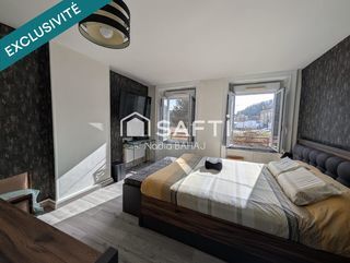  Immeuble � vendre 244 m�