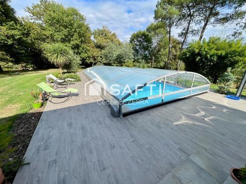   villa haut de gamme � 2 minutes d'Eauze, prestations de qualit�, sur un terrain de 3 hectares Maison - 7 pi�ce(s) - 239 m�