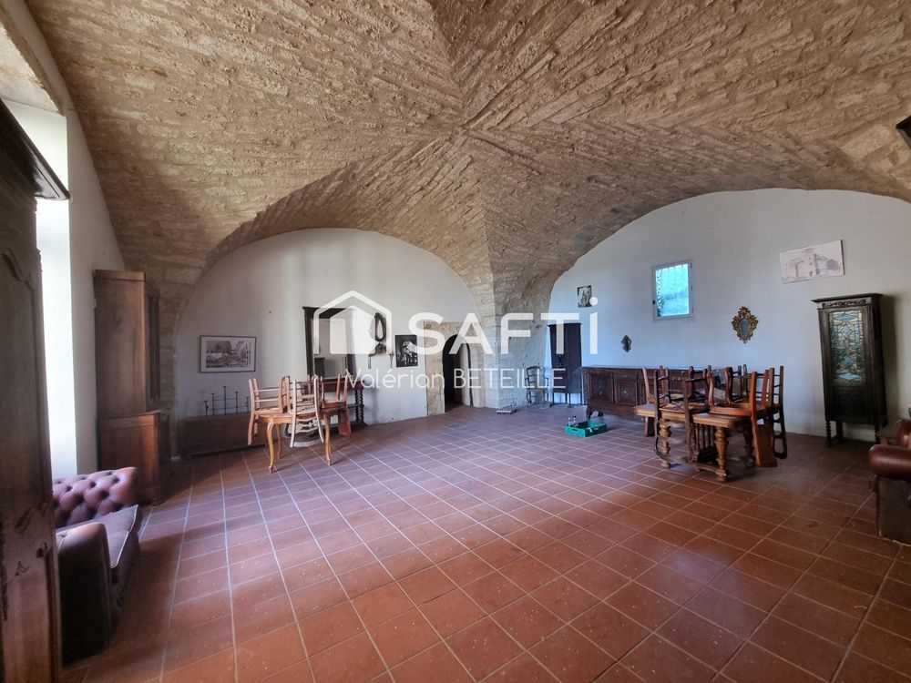 � vendre  Propri�t�/ch�teau L�zignan-la-C�be (34120)