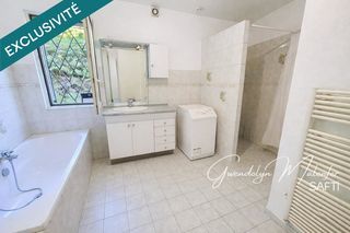  Immeuble � vendre 256 m�