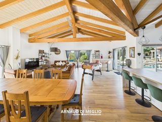  Maison � vendre 11 pi�ces 324 m�